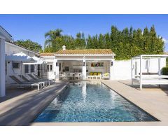 villa en Venta en Benahavis. LEPV-T4244
