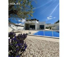 villa en Venta en Benijofar. ETRV-T1114