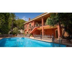 villa en Venta en Orihuela Costa. ETRV-T1159
