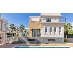 villa en Venta en Orihuela. ETRV-T1226