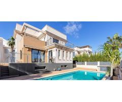 villa en Venta en Orihuela. ETRV-T1226