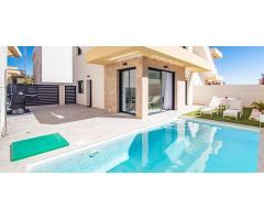 villa en Venta en Los Montesinos. ETRV-T1266