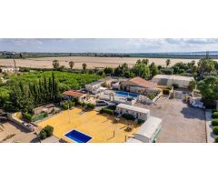 villa en Venta en Los Montesinos. ETRV-T1272