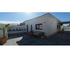 villa en Venta en Torrevieja. ETRV-T1396