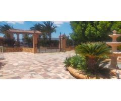 villa en Venta en Elche/Elx. ETRV-T1435