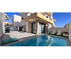 villa en Venta en Los Montesinos. ETRV-T1451