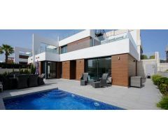 villa en Venta en Benijofar. ETRV-T1499