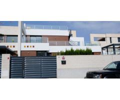 villa en Venta en Benijofar. ETRV-T1499
