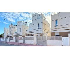 villa en Venta en Rojales. ETRV-T1525