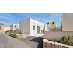 villa en Venta en Rojales. ETRV-T21
