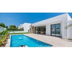 villa en Venta en Los Alcazares. ETRV-T258