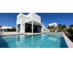villa en Venta en Orihuela Costa. ETRV-T302