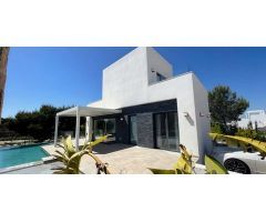 villa en Venta en Orihuela Costa. ETRV-T302