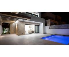 villa en Venta en San Miguel De Salinas. ETRV-T318