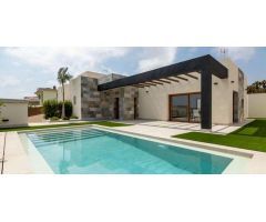 villa en Venta en Torrevieja. ETRV-T322