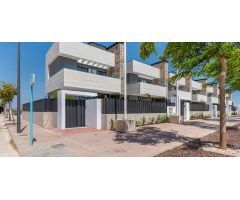 villa en Venta en Los Alcazares. ETRV-T383
