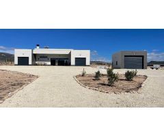villa en Venta en Pinoso. ETRV-T387