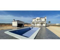 villa en Venta en Pinoso. ETRV-T393