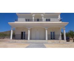 villa en Venta en Pinoso. ETRV-T393