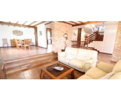villa en Venta en Pilar De La Horadada. ETRV-T606