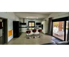 villa en Venta en Hondon De Las Nieves. ETRV-T621