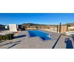 villa en Venta en Hondon De Las Nieves. ETRV-T621