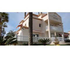 villa en Venta en Orihuela Costa. ETRV-T664