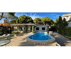 villa en Venta en Orihuela Costa. ETRV-T665