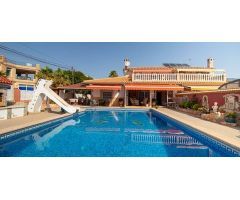 villa en Venta en Orihuela Costa. ETRV-T863