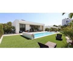 villa en Venta en San Miguel De Salinas. ETRV-T871