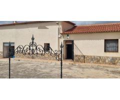 casa en Venta en Hondon De Las Nieves. ETRV-T933