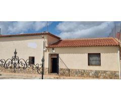 casa en Venta en Hondon De Las Nieves. ETRV-T933