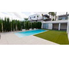 villa en Venta en Benijofar. ETRV-T939