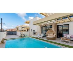 villa en Venta en Los Montesinos. ETRV-T1642