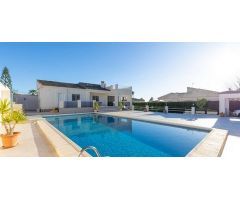 villa en Venta en Torrevieja. ETRV-T1712