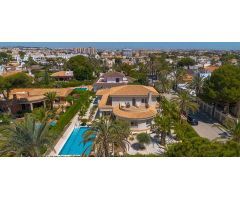 villa en Venta en Orihuela Costa. ETRV-T1721