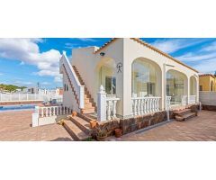 villa en Venta en Torrevieja. ETRV-T1723