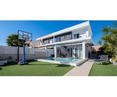 villa en Venta en Santa Pola. ETRV-T1783