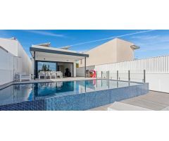villa en Venta en San Miguel De Salinas. ETRV-T1812