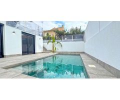 villa en Venta en Torrevieja. ETRV-T1846