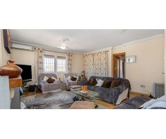 villa en Venta en Torrevieja. ETRV-T1897