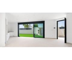 villa en Venta en Benijofar. ETRV-T1906