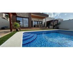 villa en Venta en Rojales. ETRV-T1943