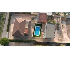villa en Venta en Albatera. ETRV-T1946
