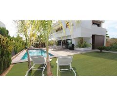 villa en Venta en Rojales. ETRV-T1961