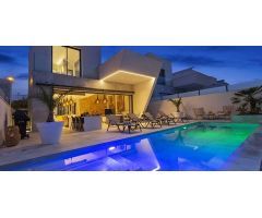 villa en Venta en Ciudad Quesada. ETRV-T2018