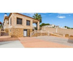 villa en Venta en Torrevieja. ETRV-T2043