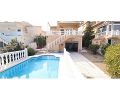 villa en Venta en Orihuela. ETRV-T2104