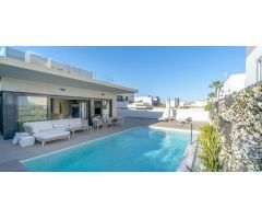 villa en Venta en Orihuela Costa. ETRV-T2130