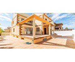 villa en Venta en Torrevieja. ETRV-T2136